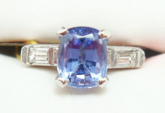 14 Ayar Beyaz Altın Oval Pırlantalı Hakiki Doğal Tanzanite Yüzük