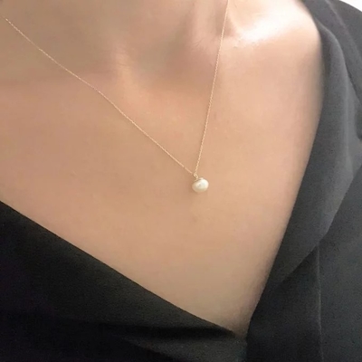 14K Kadın Kolye Kolye 6MM Tatlı Su İncisi ile Dekore Edilmiştir