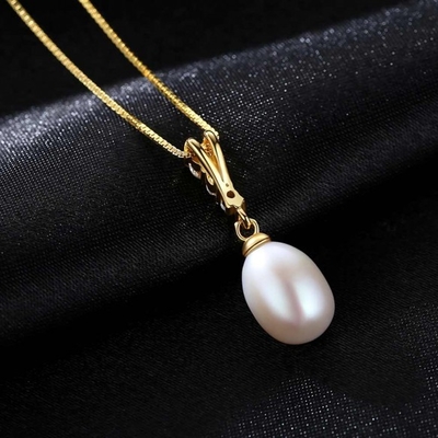 14K Kadın Kolye Kolye 6MM Tatlı Su İncisi ile Dekore Edilmiştir