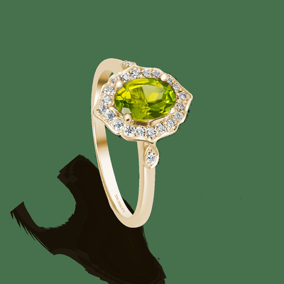 Altın oval güzel, zarif peridot yüzük, vintage şekil ve doğal, parlak oval peridot