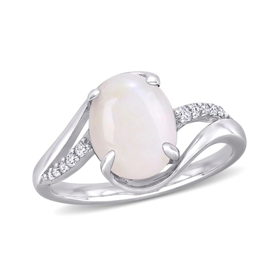 Oval Opal ve 1/15 CT. TW Pırlanta Baypas Bölünmüş Şaft Yüzük Som Gümüş