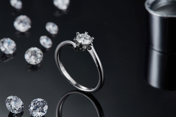 Lady 9k Yuvarlak 7.5mm Mozanit Gümüş Yüzük Açık Moda Grandeur Takı