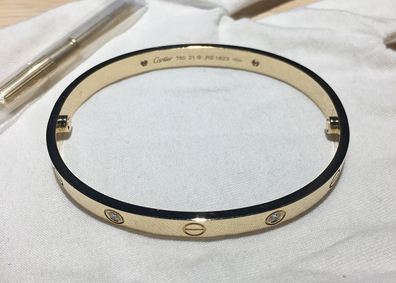 6.1mm Genişlik 18K Som Altın Mücevher Bileklik 0.42karat 4 Pırlantalı