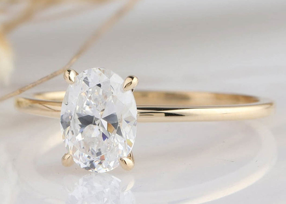 1.5ct Oval Cut Lab Grown Mozanit Yüzük 14K Altın Malzeme 0.7×0.9cm boyutu
