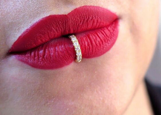 0.1ct Pırlanta Tragus Piercing Yüzük, Beyaz Altın Burun Halkası İç Çap 8-15mm
