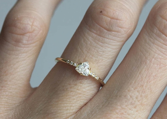 4 × 4mm Üçgen Taş ODM ile Moda Gerçek Pırlanta Mücevher Yüzük