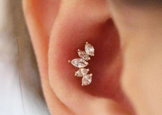 16g Taç Şekli Altın Vücut Piercing Takı Küpe Mq Pırlantalı 6mm Uzunluk