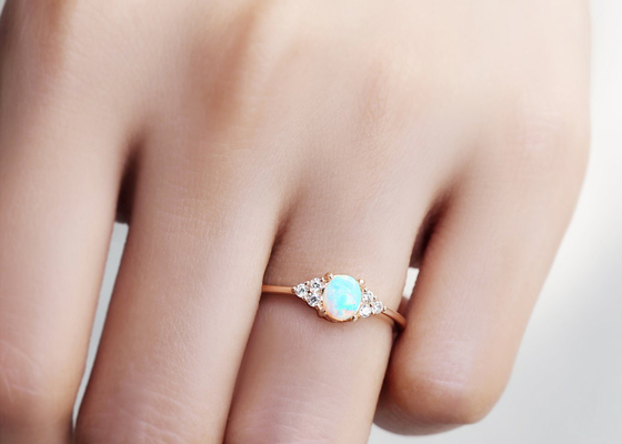 Cobochon Kesim 9K Altın Yüzük, 0,5 ayar Doğal Opal Yüzük 5×7MM Ebat