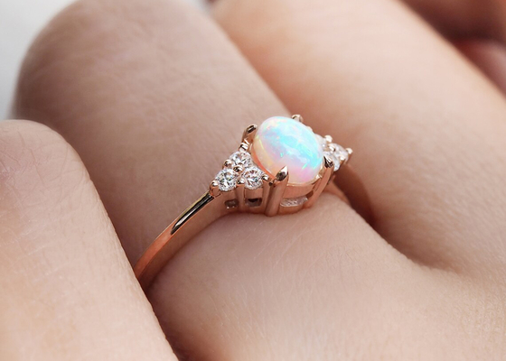Cobochon Kesim 9K Altın Yüzük, 0,5 ayar Doğal Opal Yüzük 5×7MM Ebat