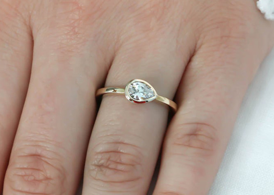 0.77ct Sarı Altın Alyans, Lady için ODM Çerçeve Seti Nişan Yüzüğü