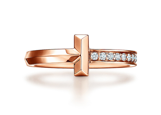 2.5mm Genişliğinde 18K Som Altın Mücevher Yüzük Yuvarlak Pırlantalı Ağırlık 0.8CT